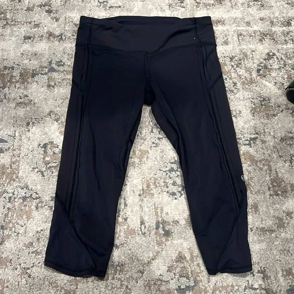 Lululemon Athletica Black Crop Leggings